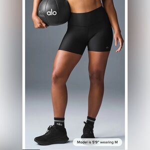 Alo Airlift Energy Short